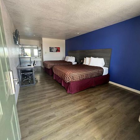 Country Hill Inn & Suite Eagle Pass Exteriér fotografie