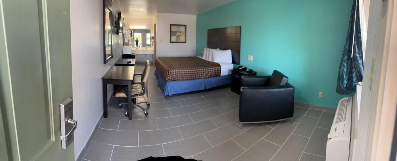 Country Hill Inn & Suite Eagle Pass Exteriér fotografie