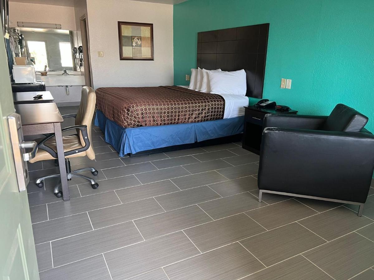 Country Hill Inn & Suite Eagle Pass Exteriér fotografie